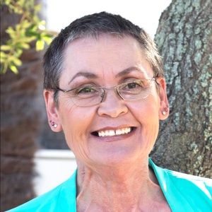 Meet your Posher, Debra